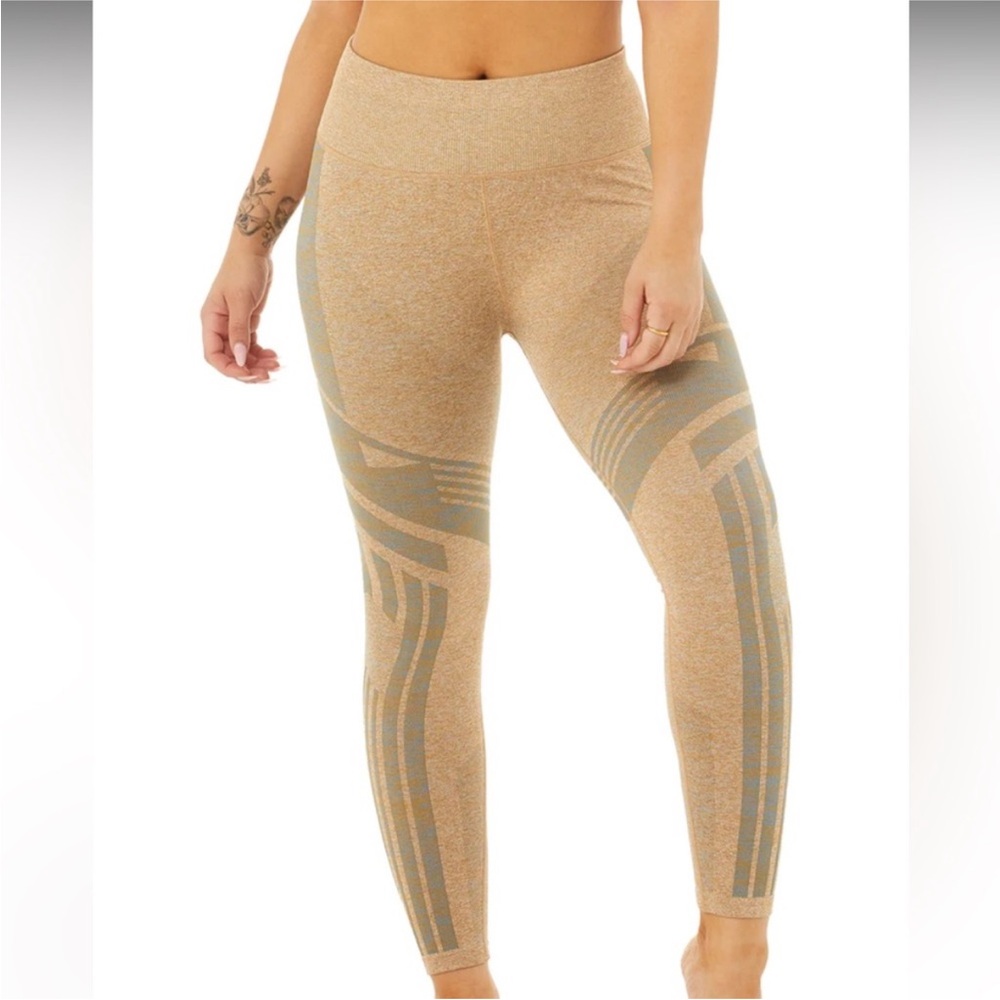 ALO Yoga - 7/8 High-Waist Seamless Legging in Large